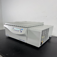Eppendorf 5804R Refrigerated Centrifuge image 1
